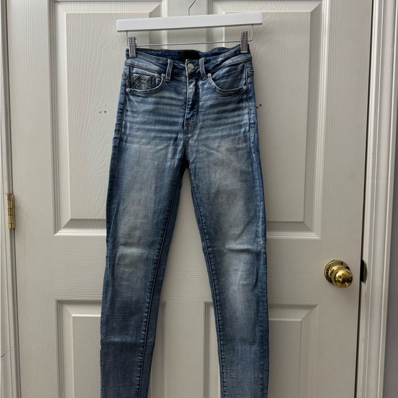 1112 Buckle Black Skinny Jeans Size 24 (24x29) Stretch Fading - Picture 1 of 7